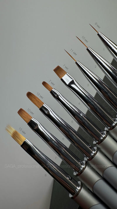 SAGA Gel application and nail art brushes
